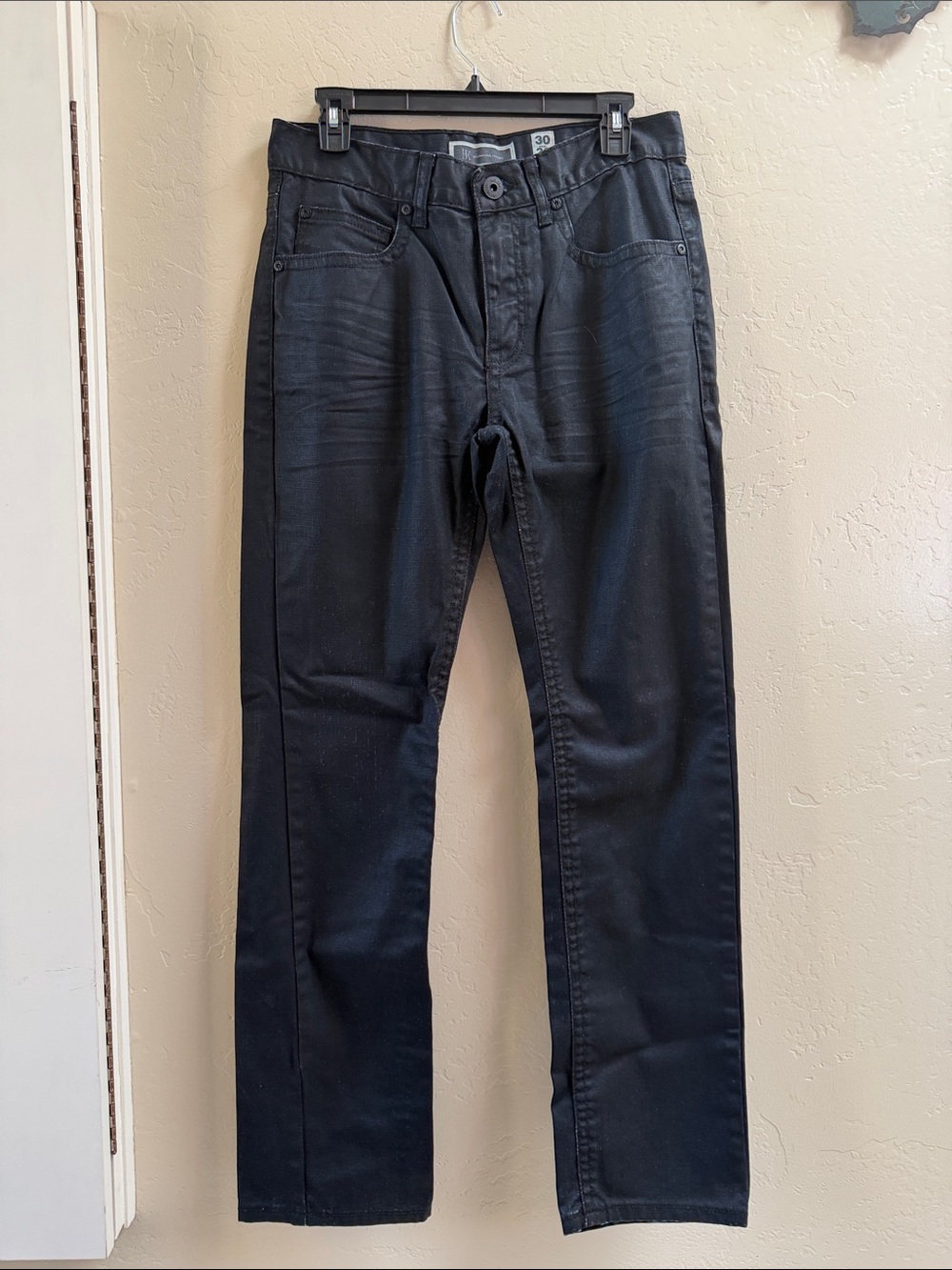 INC Men's Black Straight-Leg Jeans - Classic Everyday Style